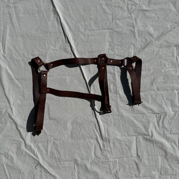 Single Thigh Leg Leather Belt Harness Holster Tarnished Metal - Picture 9 of 9